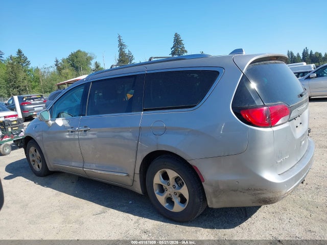 Chrysler Pacifica Limited