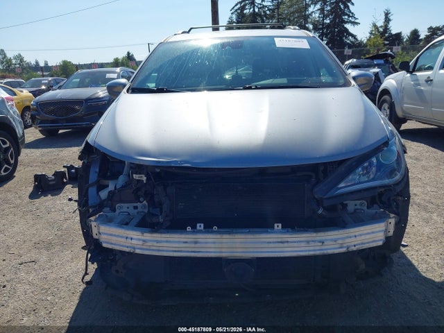 Chrysler Pacifica Limited