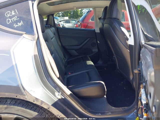 Tesla Model Y Performance Dual Motor All-wheel Drive