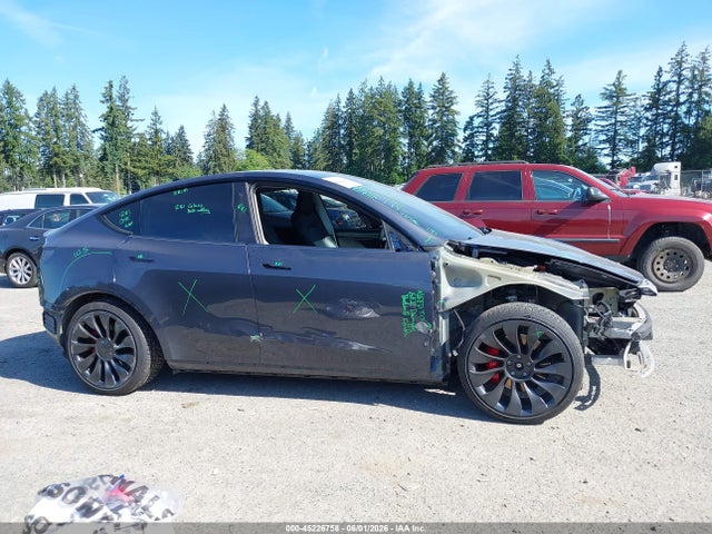 Tesla Model Y Performance Dual Motor All-wheel Drive