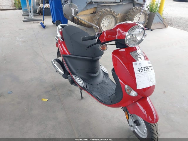 Salvage Genuine Scooter Co. Buddy Image