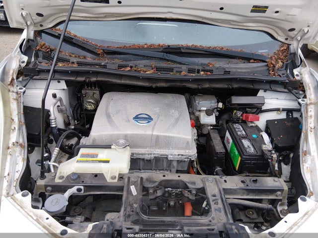 Nissan LEAF S