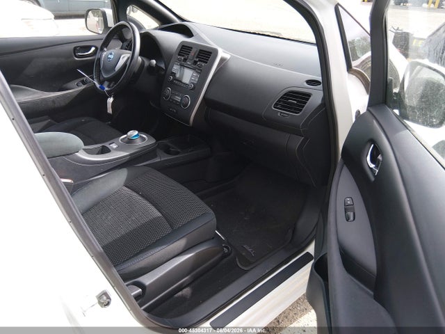 Nissan LEAF S