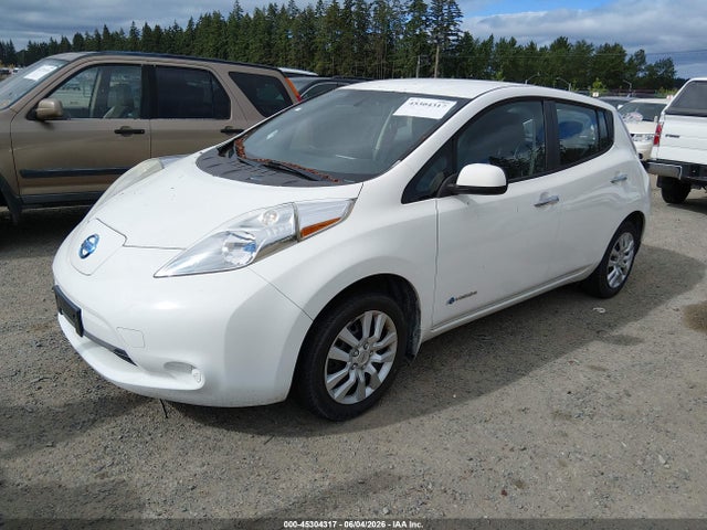 Nissan LEAF S
