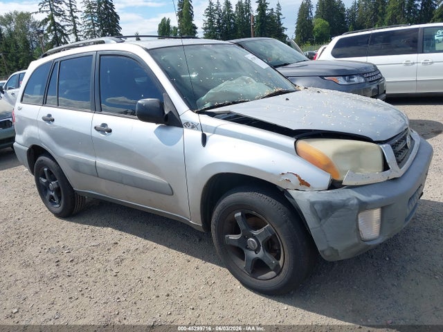 Salvage Toyota RAV4 Image