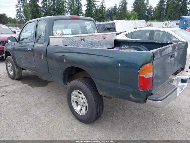 Toyota Tacoma Xtracab