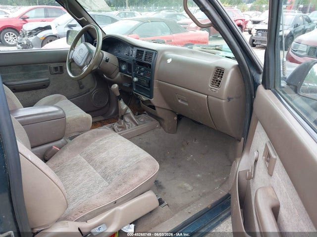 Toyota Tacoma Xtracab