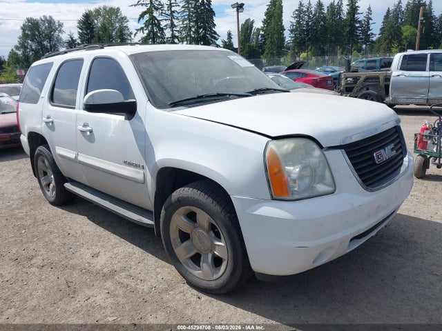 Salvage GMC Yukon Image