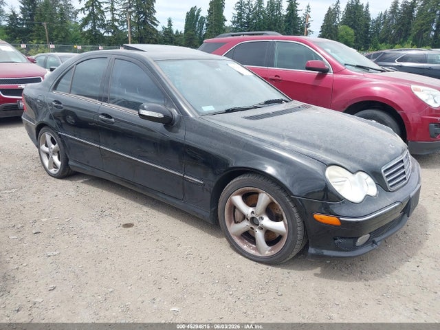 Salvage Mercedes-Benz C-Class Image