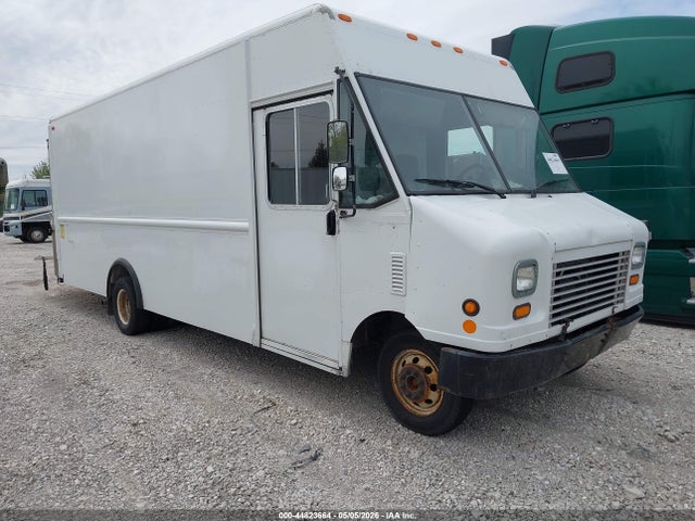 Salvage Ford E-450 Image