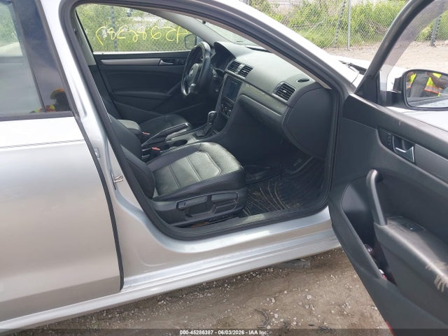 Volkswagen Passat 1.8t Wolfsburg Edition