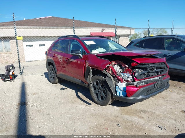 Salvage Toyota RAV4 Image