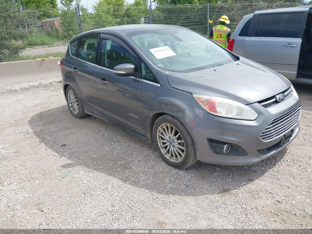 Salvage Ford C-MAX Hybrid Image