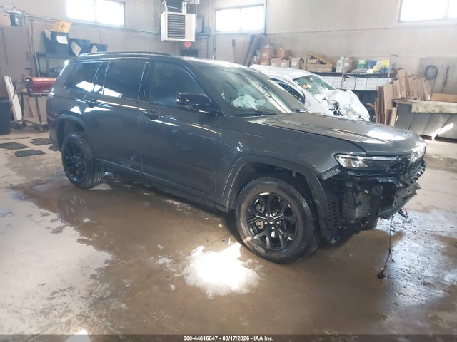Salvage Jeep Grand Cherokee Image