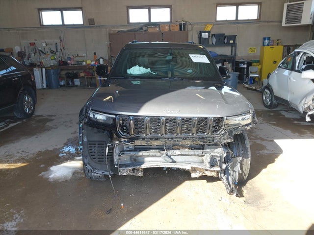 Jeep Grand Cherokee Altitude 4x4