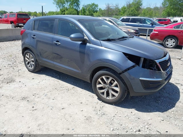 Salvage Kia Sportage Image