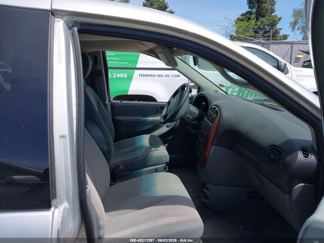 Chrysler Town & Country Lx