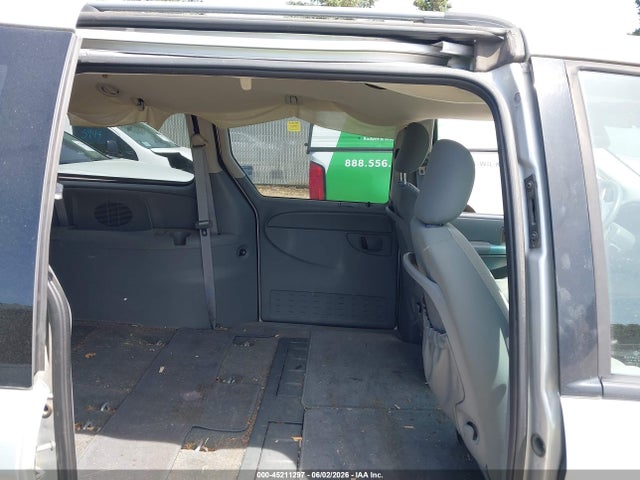 Chrysler Town & Country Lx