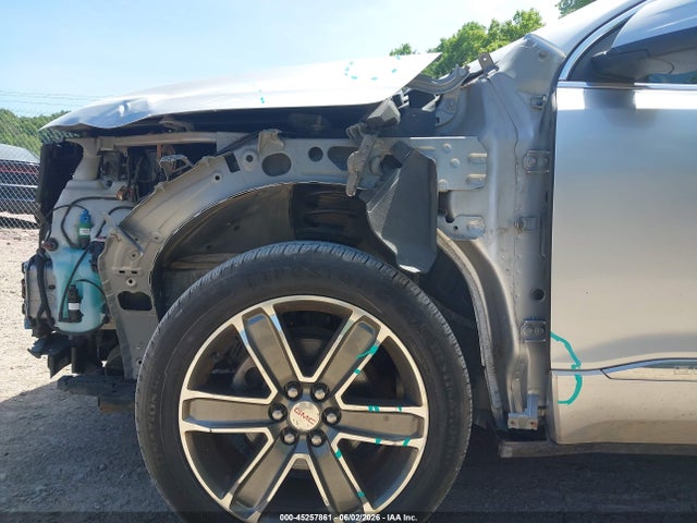 GMC Acadia Denali