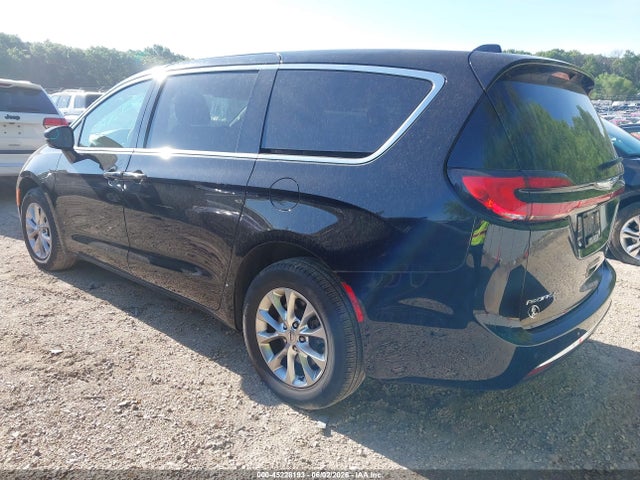 Chrysler Pacifica Touring L Awd