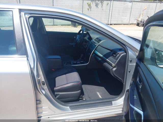 Toyota Camry Se