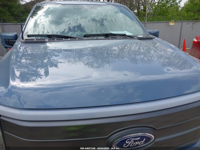 Ford F-150 Lariat