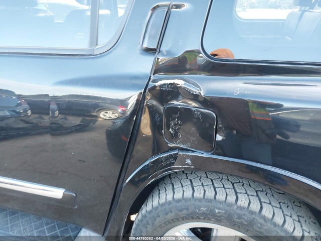 Nissan Armada Platinum