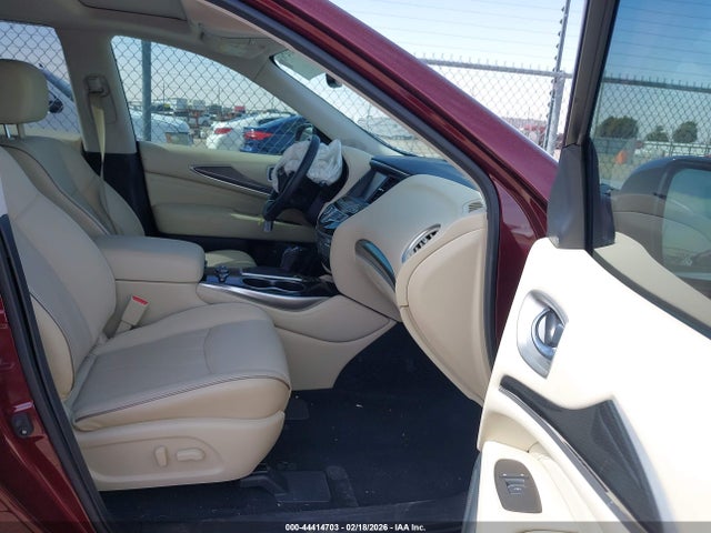 INFINITI Qx Luxe Awd