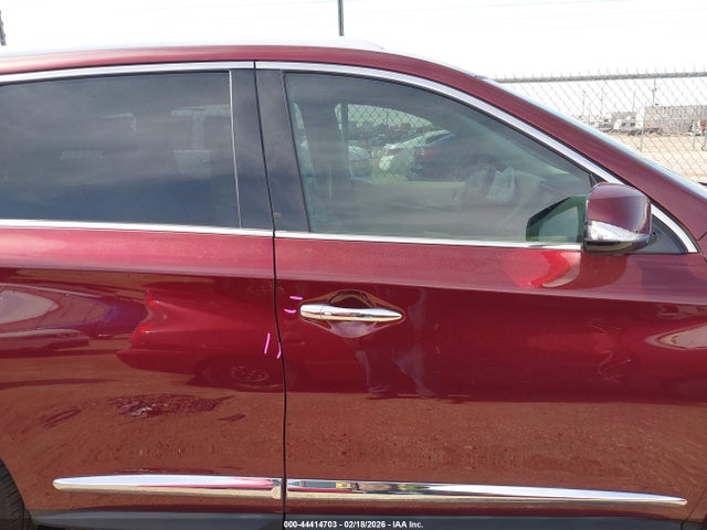 INFINITI Qx Luxe Awd