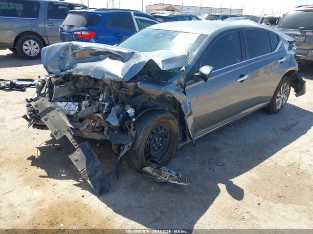Nissan Altima S Fwd