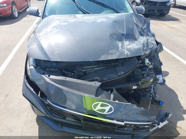 Hyundai ELANTRA Limited