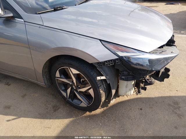 Hyundai ELANTRA Limited