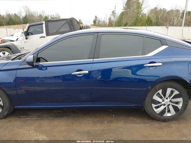 Nissan Altima S Fwd