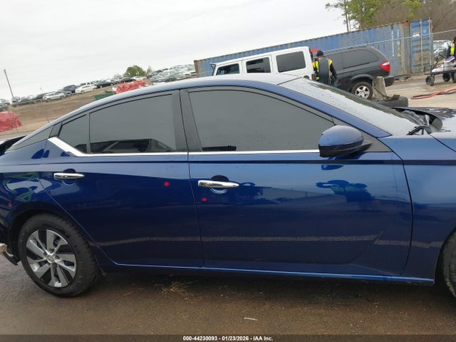 Nissan Altima S Fwd