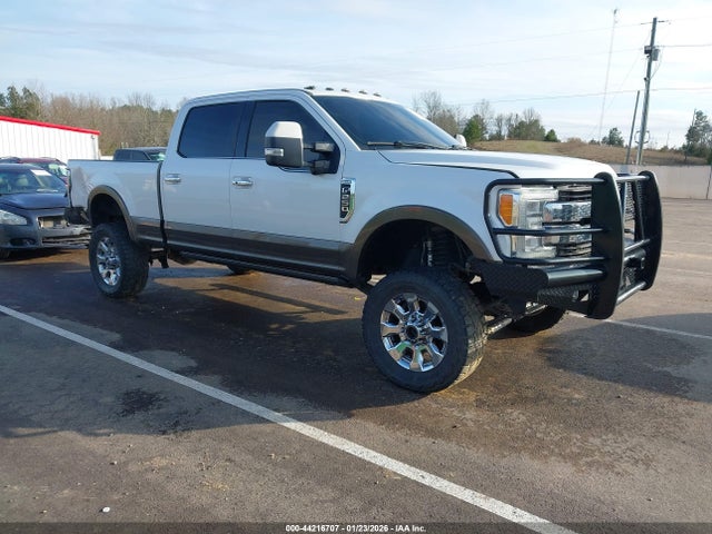 Salvage Ford F-250 Image