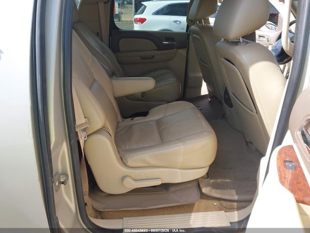 Chevrolet Suburban 1500 Lt1