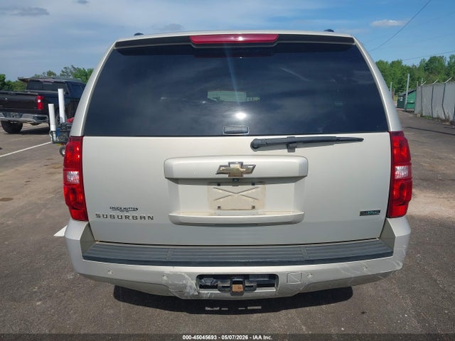 Chevrolet Suburban 1500 Lt1