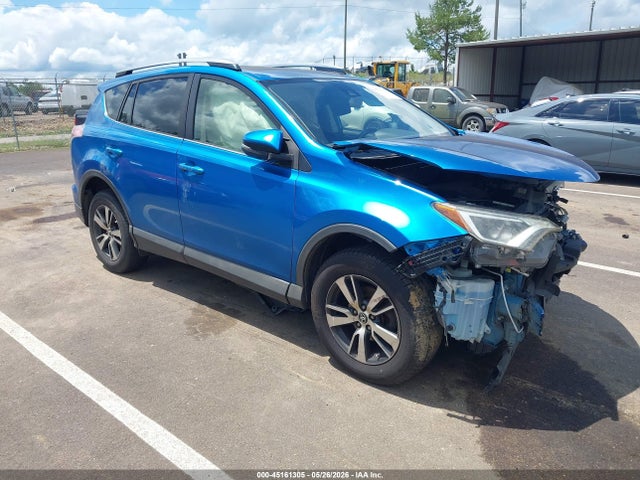Salvage Toyota RAV4 Image