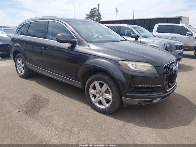 Salvage Audi Q7 Image