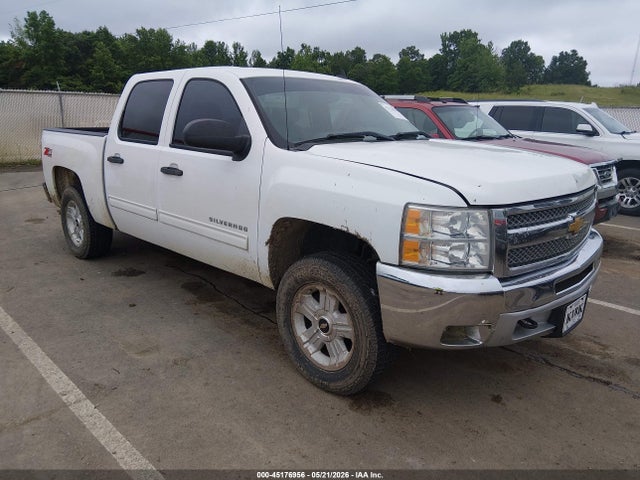Salvage Chevrolet Silverado 1500 Image