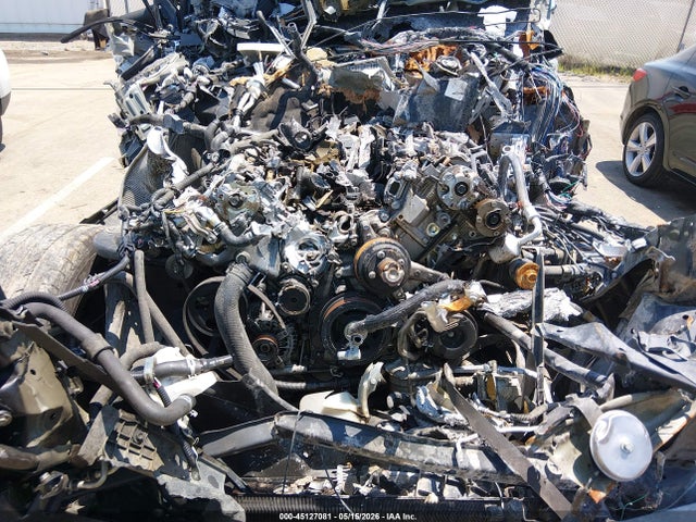 Toyota Land Cruiser V8