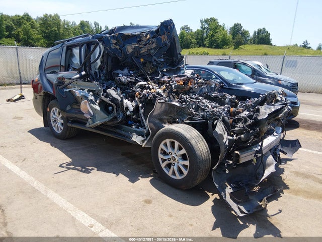 Salvage Toyota Land Cruiser Image