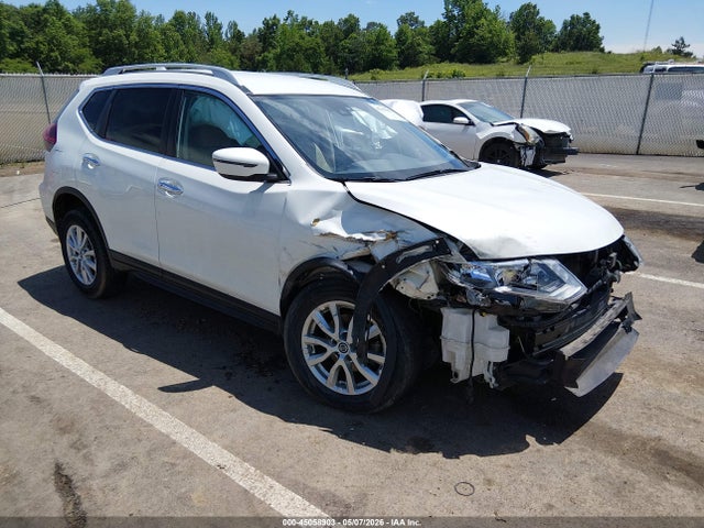 Salvage Nissan Rogue Image