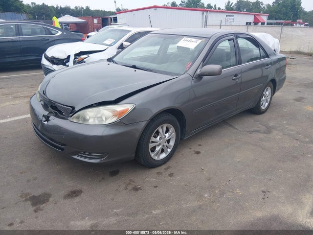 Toyota Camry Le V6