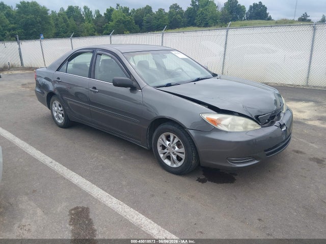 Salvage Toyota Camry Image