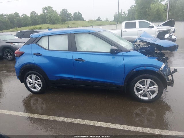 Nissan Kicks S Xtronic Cvt