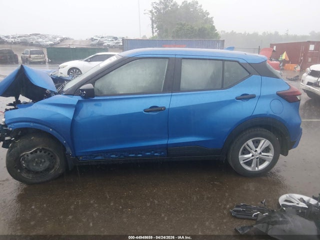Nissan Kicks S Xtronic Cvt