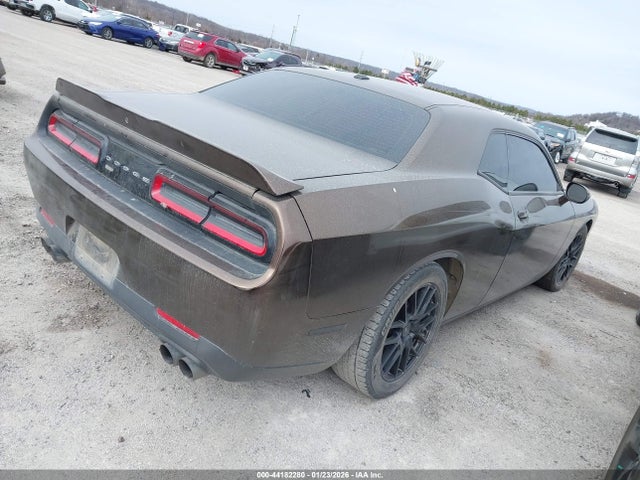 Dodge Challenger Sxt