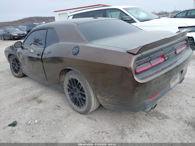 Dodge Challenger Sxt