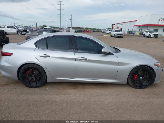 Alfa Romeo Giulia Ti Rwd